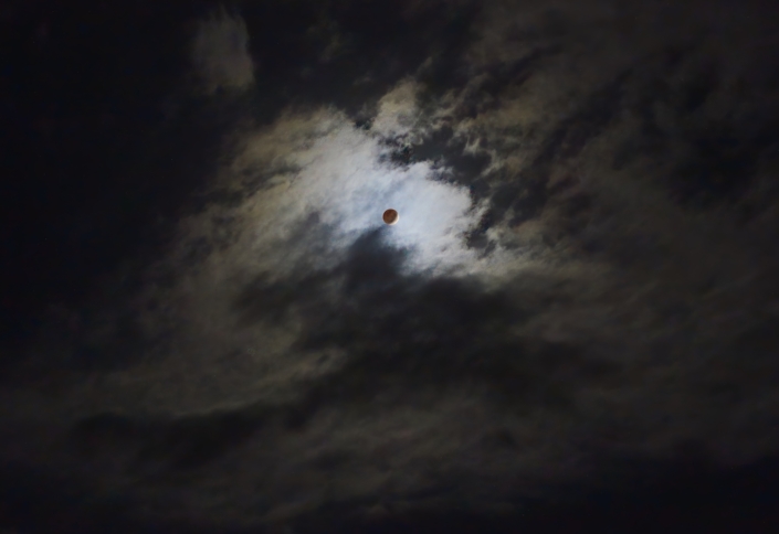 Éclipse de lune du 28 août